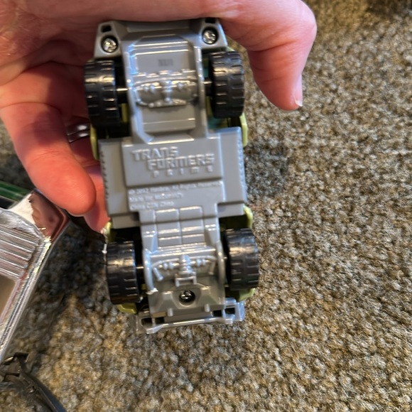 Cars/Trucks Lot Transformer - Picture 10 of 15